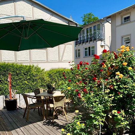Villa-Rosengarten-Ferienwohnung-Baumhaus-Mit-Seeblick Sassnitz Dış mekan fotoğraf