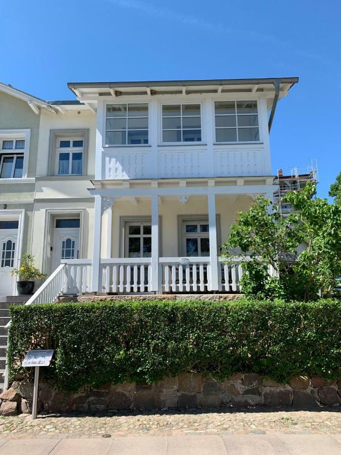 Villa-Rosengarten-Ferienwohnung-Baumhaus-Mit-Seeblick Sassnitz Dış mekan fotoğraf